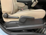 運転席シートリフターを装備しています★細かくドライビングポジションを設定できるので運転し易く、疲れにくいですね♪