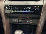冬場に嬉しい運転席、助手席シートヒーター付きでポカポカ