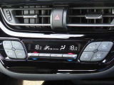デュアルオートエアコン搭載☆運転席と助手席でエアコンが独立しているのでドライバーも同乗者もより快適にドライブができます♪