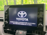 【純正9型ナビ】人気の純正ナビを装備。オーディオ機能も充実しており、Bluetooth接続すればお持ちのスマホやMP3プレイヤーの音楽を再生可能!毎日の運転がさらに楽しくなります!!