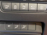 【2Wayドライビングポジションメモリー機能】お二人のシートパターンを記憶することができますので、運転時はボタン一つでシート調節できますね。
