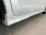 【現車確認及び来店納車のお願い】この対応は、メール等での車両状態のイメージの食い違いや、輸送中の傷でお客様にご迷惑をお掛けしない為の措置ですので、ご理解頂きますようお願い申し上げます。