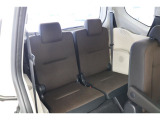 ■車内クリーニング■専門スタッフが見えないところまで徹底洗浄!車内のニオイもリフレッシュ!目に見えないところまで美しくがモットーです。だから、当店の中古車は内装にも自信があります!