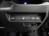 【ステアリングヒーター】スイッチ一つでハンドルのグリップ部を温めてくれるので、冬には重宝される機能です^^