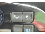 【アドバンストパーク】スイッチを押すだけで駐車操作を支援します。
