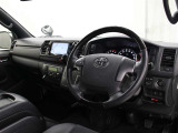 運転席廻りです。