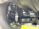 お車を安心してお乗りいただく為には、足回りの定期点検が欠かせません。サービスサポート(有償保証)では無料点検もご提供しており、安心のカーライフをお過ごしいただけるサポート体制が整っています。