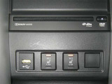 【シートヒーター搭載】シートを温めてくれる暖房機器です!長時間座っていると負担が掛かりやすい背中や腰、または冬場の寒い日に冷えやすい脚部に快適なぬくもりを♪