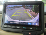 バックカメラ機能で駐車も安心☆