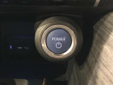 【キーレス】少し離れた場所からでもボタン一つでドアの開錠・施錠ができるのでとっても便利!ドアの鍵穴周りに傷をつけることもありません♪