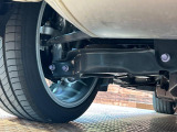 お車を安心してお乗りいただく為には、足回りの定期点検が欠かせません。サービスサポート(有償保証)では無料点検もご提供しており、安心のカーライフをお過ごしいただけるサポート体制が整っています。
