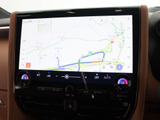 ★展示前点検実施★特殊な機材も用いて、前車点検を実施しております!