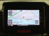 ナビゲーションはフルセグTV対応のGathers純正メモリーナビを搭載しています。Bluetoothオーディオ機能がありますので、スマートフォンなどの音楽も再生できます。