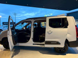 シトロエン岡山開設準備室を1月プジョー岡山開設準備室を4月にDS STORE岡山ショールーム内にOPENいたしました!