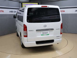 バックカメラが付いているので後方確認が非常にしやすいです。今や運転初心者も熟練者も必須装備!ついていて損はないですね♪お気に入り