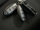 インテリジェントキーでドアの開閉ラクラク!キーを取り出して開ける必要が無いので、荷物を持っている時や、雨の日は便利ですよ!