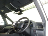 見通しのよいすっきりとした視界で、誰でも運転しやすいです。運転のしやすさは疲れにくさにも繋がりますよ♪