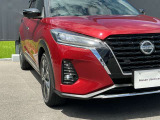 【LEDヘッドランプ】鮮やかな白色光で、クリアな視界を確保するLEDヘッドランプを装備しています。