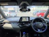視界が左右に広く目線も高いので、とても運転しやすいです!