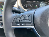ステアリングスイッチ搭載!ハンドルひとつで手を離さなくても運転中視線をそらさなくても操作が出来て便利です