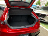 トノカバー付きのトランクルームは荷室の荷物が見えず安心です。
