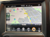 ●純正ナビ:一体感のあるナビは、高級感ある車内を演出してくれます。オーディオ機能も充実しておりますので、運転もより楽しめます♪