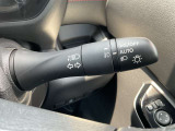 トンネル進入時や暗くなれば自動点灯するオートライトです。