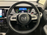 とても握りやすいステアリング!運転手の気持ちがそのまま伝わるかのような反応をしてくれます!!小物入れや各ボタンの配置にこだわり、とても使いやすいです!視認性も良いのでロングドライブもお任せ下さい!