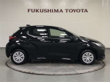 【まるごとクリーニング】シートを取り外し、車内を徹底洗浄。隅々まで丁寧に仕上げています。