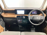 フロントガラスを大きくデザインしているので、運転席からの死角が少ない分安心して運転していただけます★