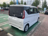【障害物センサー】細い道を通ったときや駐車するとき等、障害物に当たりそうになると警告音が鳴ったり、自動でブレーキをかけてくれます。安心ですね!
