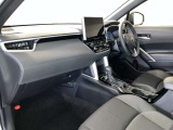 すっきりとしたデザインの内装は、さすがトヨタ車の上品さを感じます。