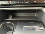 置くだけ充電も標準装備をしております♪