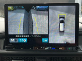 マルチビューカメラ装備!駐車などとっても安心です!!