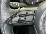ステアリングスイッチ装備!運転しながら手元でオーディオの操作などができます。