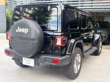 後方には障害物センサー装備!駐車が不安な方にとってバックカメラと併用でき頼もしい装備です!