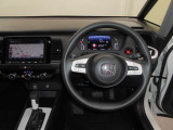 機能的にまとめられた運転席周り。運転しやすさにこだわりました。