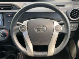 【純正革巻きステアリング】上質な革を使用することで、手にしっかり馴染みとても運転しやすいハンドルです♪
