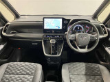 全車種、走行距離無制限の1年間無料保証付き!全国5000ケ所に及ぶトヨタサービス店舗の安心ネットワーク!*オプションで3年間延長保証にも変更可能です*