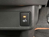 運転席はシートヒーターが付いています。最近の冬場は例年よりも寒くなっています。。。シートヒーターがあるとないとじゃ大違い!ぜひお試しあれ!