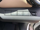運転席右側には各種スイッチがあります!