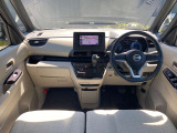 ルークスの運転席周りの画像です。