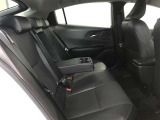 ゆとりある広々とした車内空間は、ドライブを始め買い物やレジャーなど、幅広く活躍します。一人でもみんなとでもお出かけを楽しみましょう!