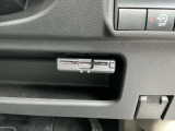 ここに ETC付いております。高速道路の料金所もスイスイ♪