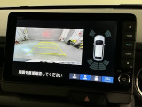 リバースギアに入れるだけで後方の表示へ切り替わります。夜間や雨の日の駐車も楽になりますよ。