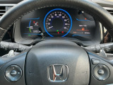 ステアリングスイッチです!!運転中のオーディオの音量やソースの変更も手元で出来ますよ!!