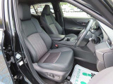 運転席回りもすっきりしていてスムーズに乗り降りができます!