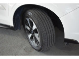 タイヤサイズは225/60R17です
