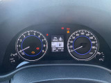 整備スタッフは国家資格を持つプロの整備士です。車検の受入/中間/完成検査と保安基準発行のすべても自社で行います。