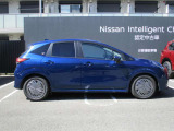 運転席側サイドビュー。